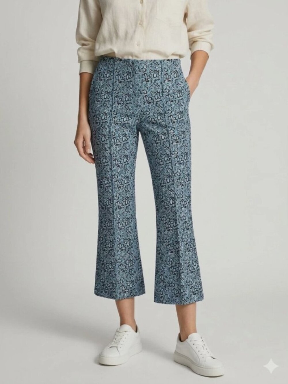 Anthropologie Maeve The Margo Kick Flare Pull On Cropped Pants Blue Paisley Sz S